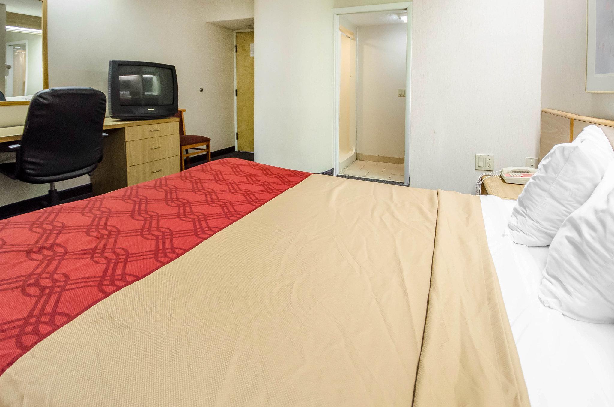 Econo Lodge London Esterno foto